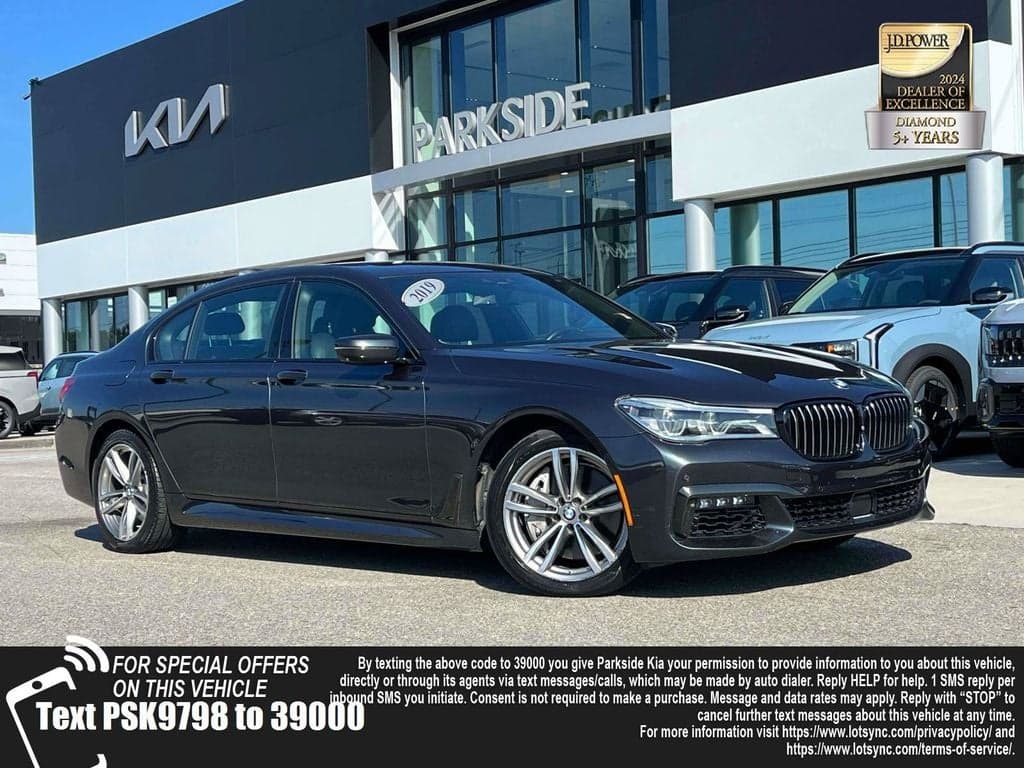 2019 BMW 7 Series 750i xDrive — photo 1 of 37