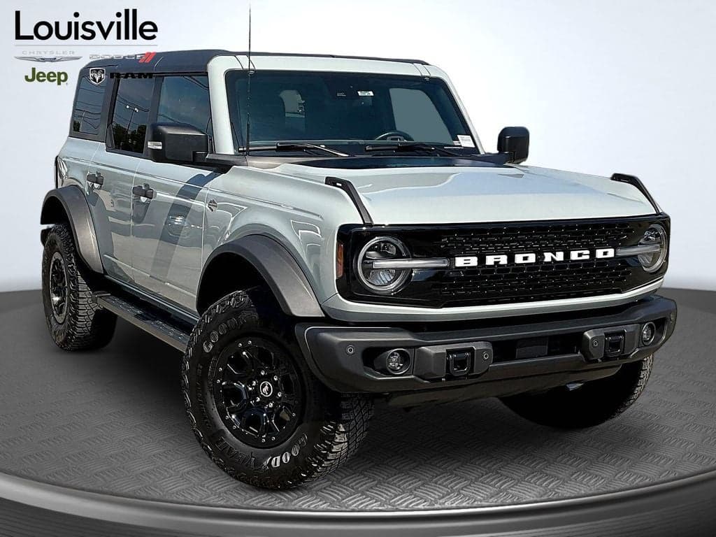2023 Ford Bronco Wildtrak — photo 1 of 38