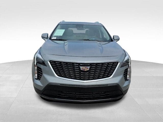 2023 Cadillac XT4 FWD Luxury — photo 1 of 5