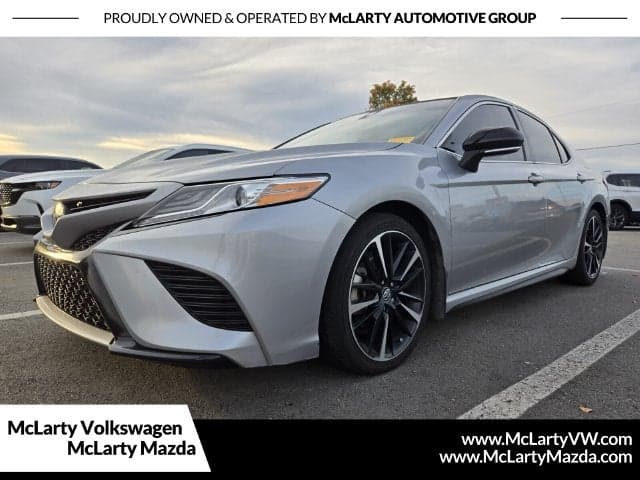 2020 Toyota Camry XSE — photo 1 of 5