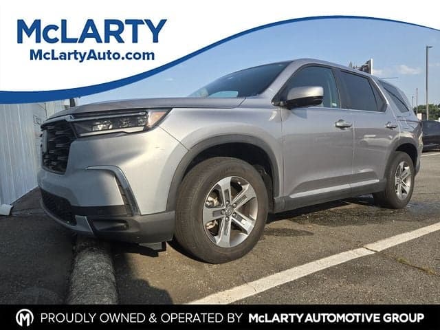 2024 Honda Pilot EX-L 7 Passenger — photo 1 of 11