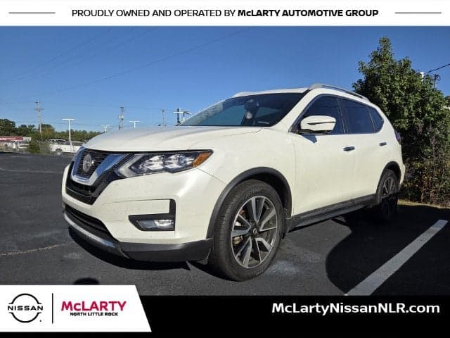 2020 Nissan Rogue SL — photo 1 of 10