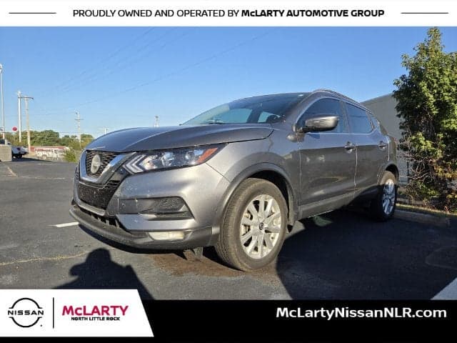 2022 Nissan Rogue Sport SV — photo 1 of 5