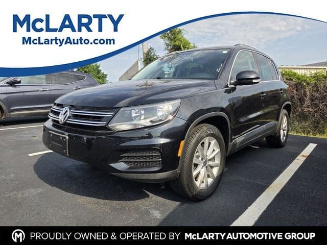 2017 Volkswagen Tiguan 2.0T Wolfsburg Edition — photo 1 of 10