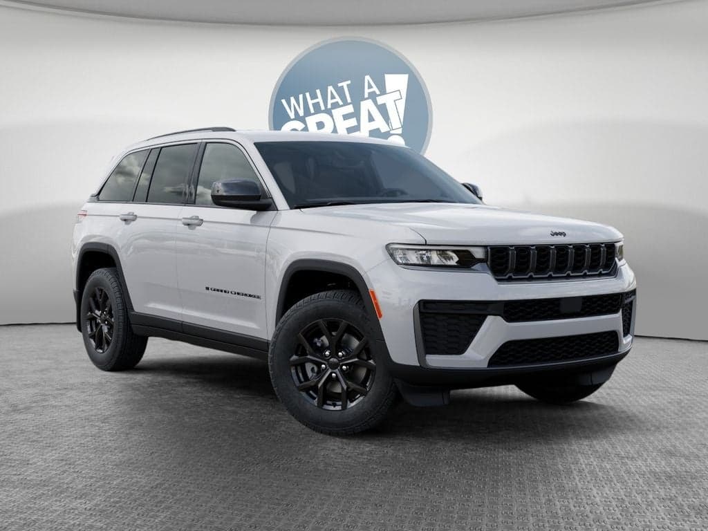 2026 Jeep Grand Cherokee Base — photo 1 of 5