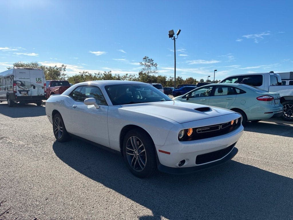 2019 Dodge Challenger GT — photo 1 of 5