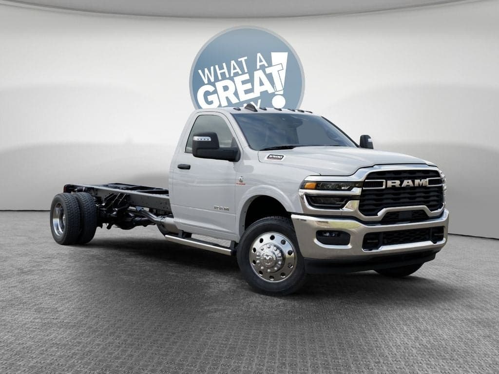 2026 RAM 5500 Big Horn DRW 4x4 / 6.7L Diesel / 20' Steel Rollback — photo 1 of 26