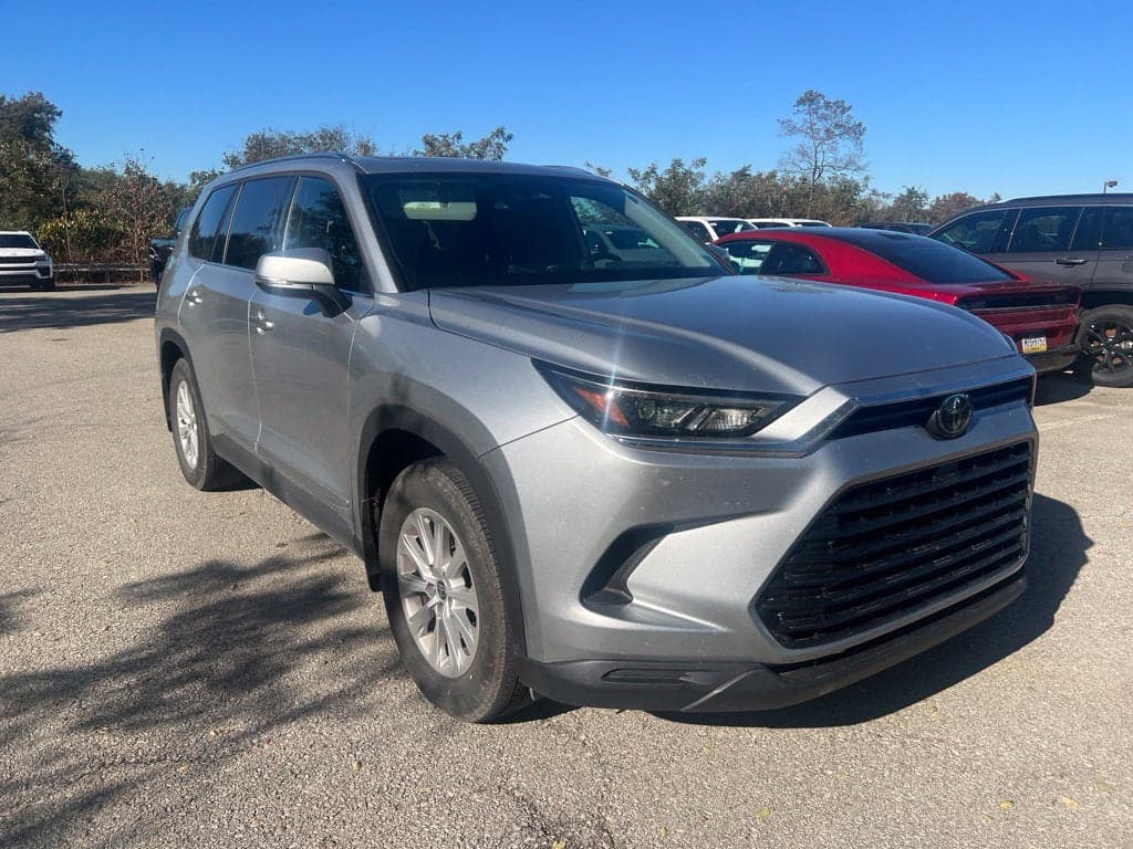 2025 Toyota Grand Highlander XLE — photo 1 of 6