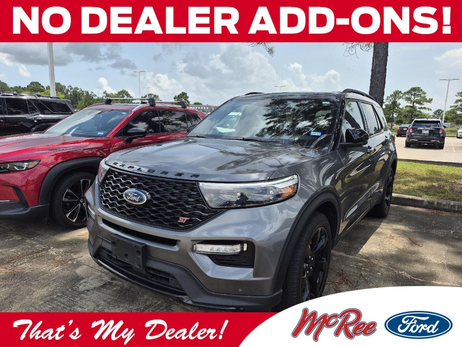 2023 Ford Explorer ST — photo 1 of 17