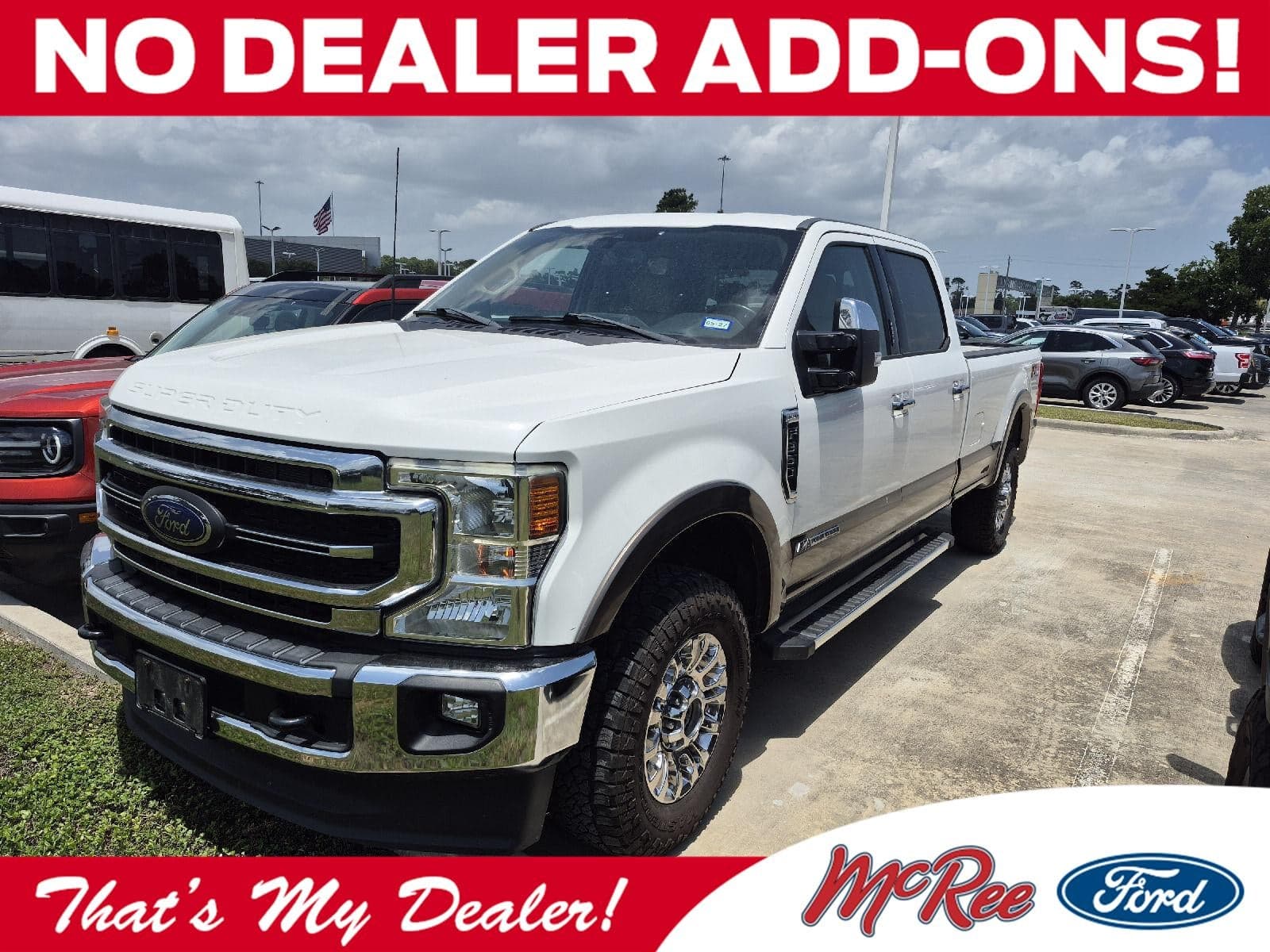 2022 Ford Super Duty F-350 Srw LARIAT — photo 1 of 5