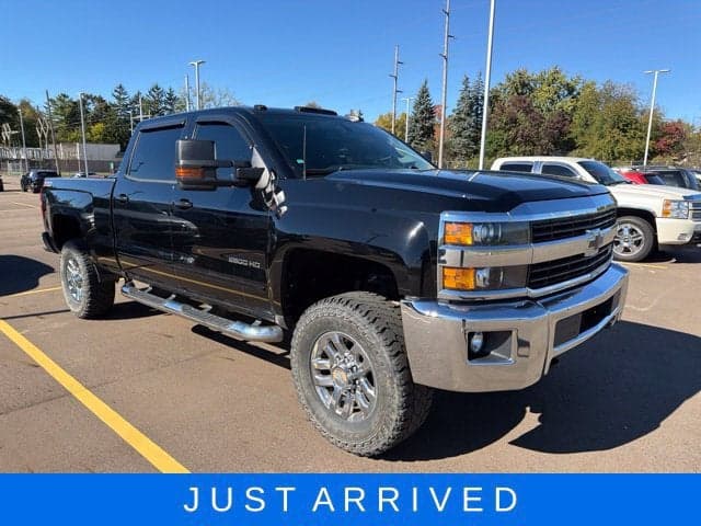 2017 Chevrolet Silverado 2500HD LT — photo 1 of 5