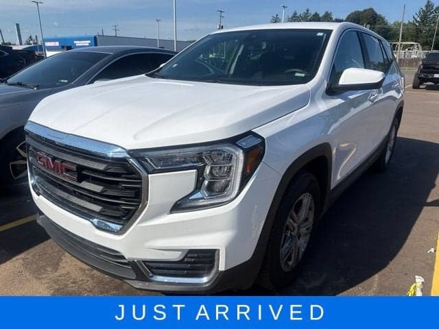 2024 GMC Terrain SLE — photo 1 of 2