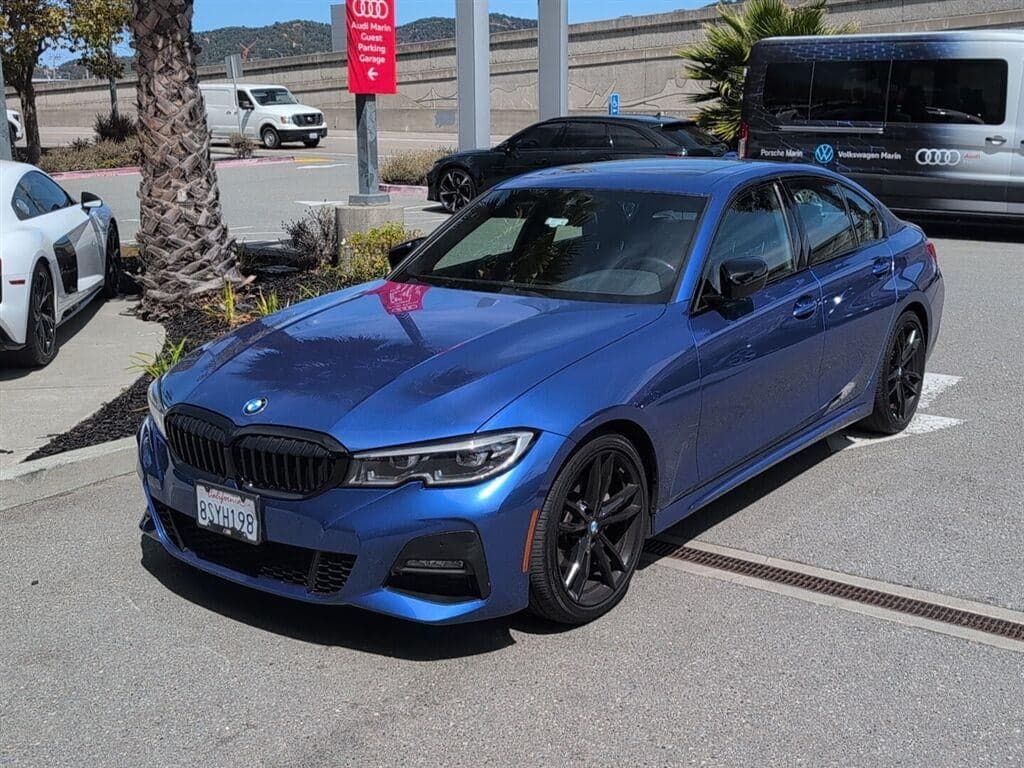2021 BMW 3 Series 330i — photo 1 of 15