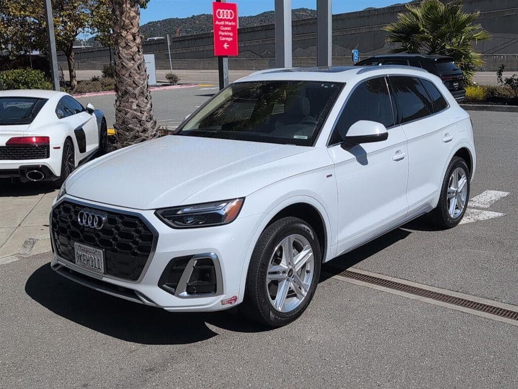 2024 Audi Q5 S line Premium Plus — photo 1 of 18