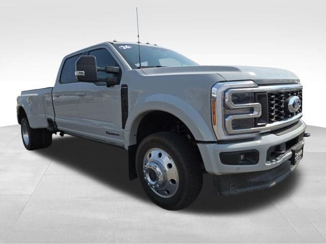 2026 Ford F-450SD Platinum DRW — photo 1 of 41
