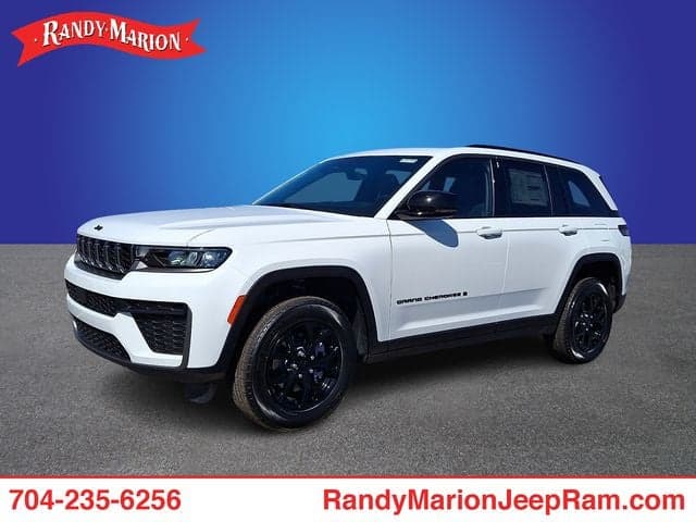2026 Jeep Grand Cherokee GRAND CHEROKEE LAREDO ALTITUDE 4X4 — photo 1 of 12