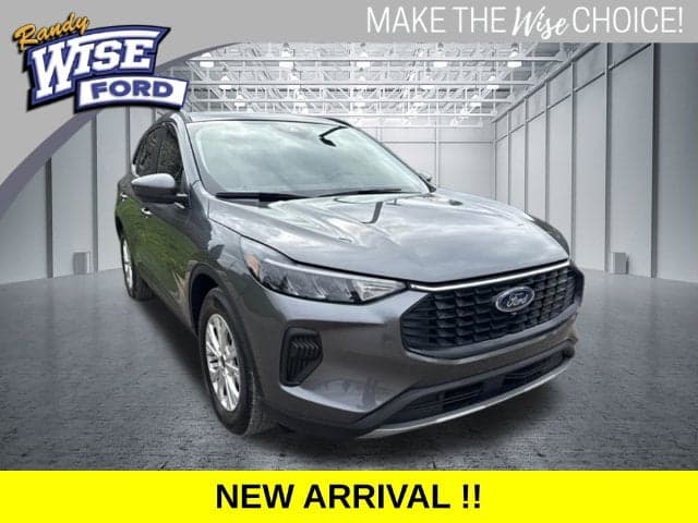 2023 Ford Escape Active — photo 1 of 5