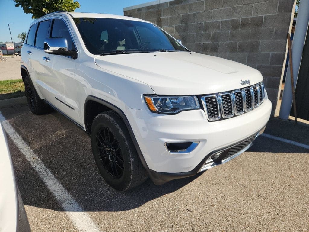 2020 Jeep Grand Cherokee Limited — photo 1 of 6