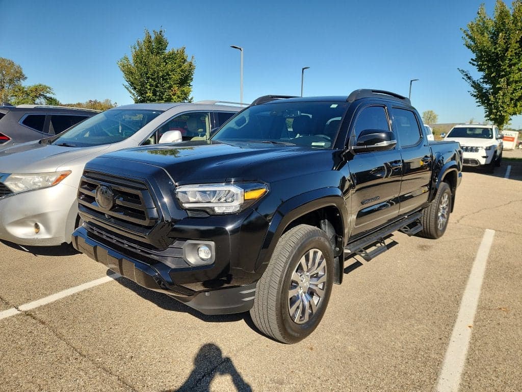 2023 Toyota Tacoma 4WD Base — photo 1 of 8