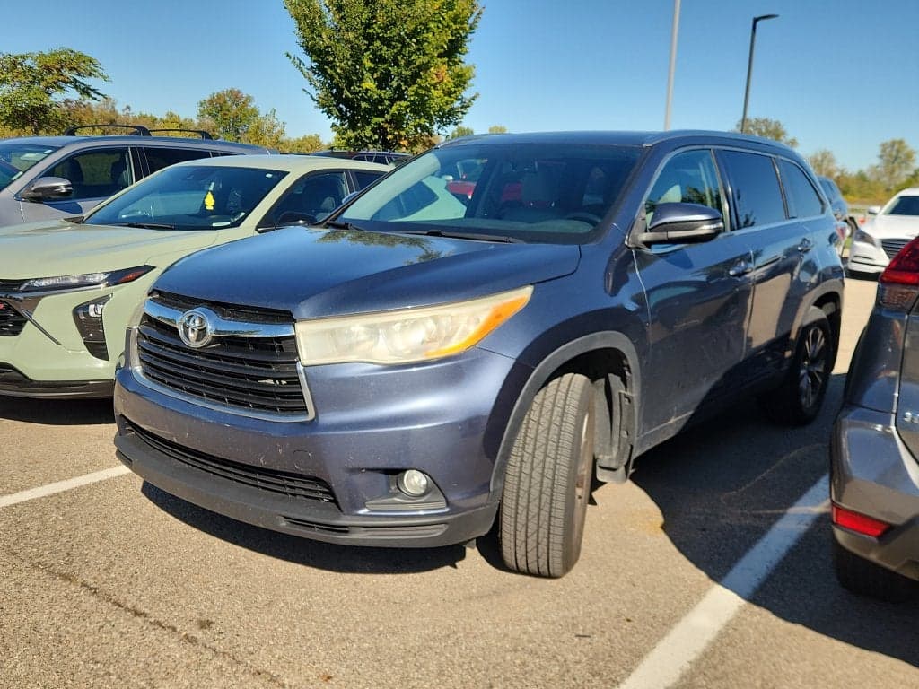 2014 Toyota Highlander XLE — photo 1 of 6