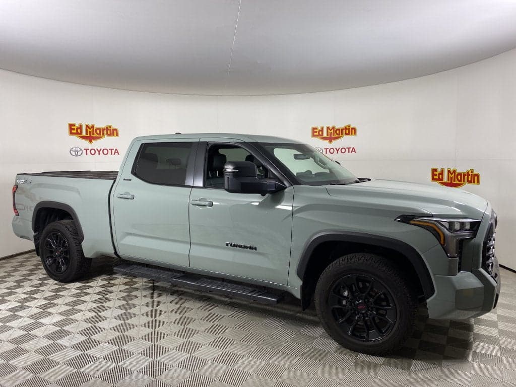 2024 Toyota Tundra 4WD Limited — photo 1 of 5