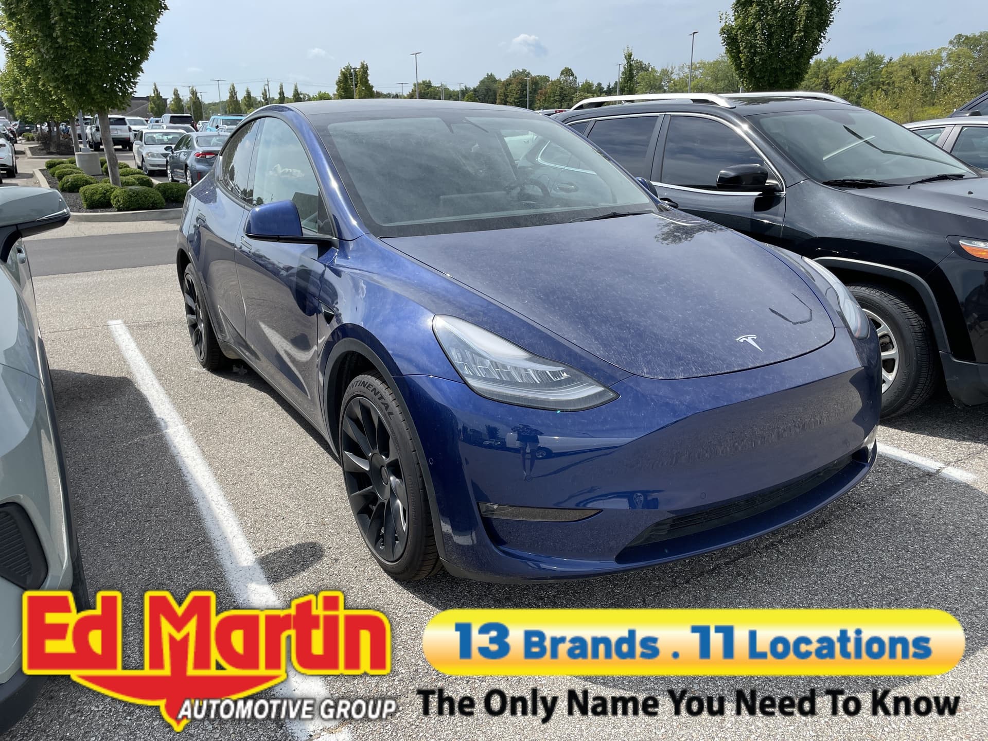 2025 Tesla Model Y Long Range — photo 1 of 7