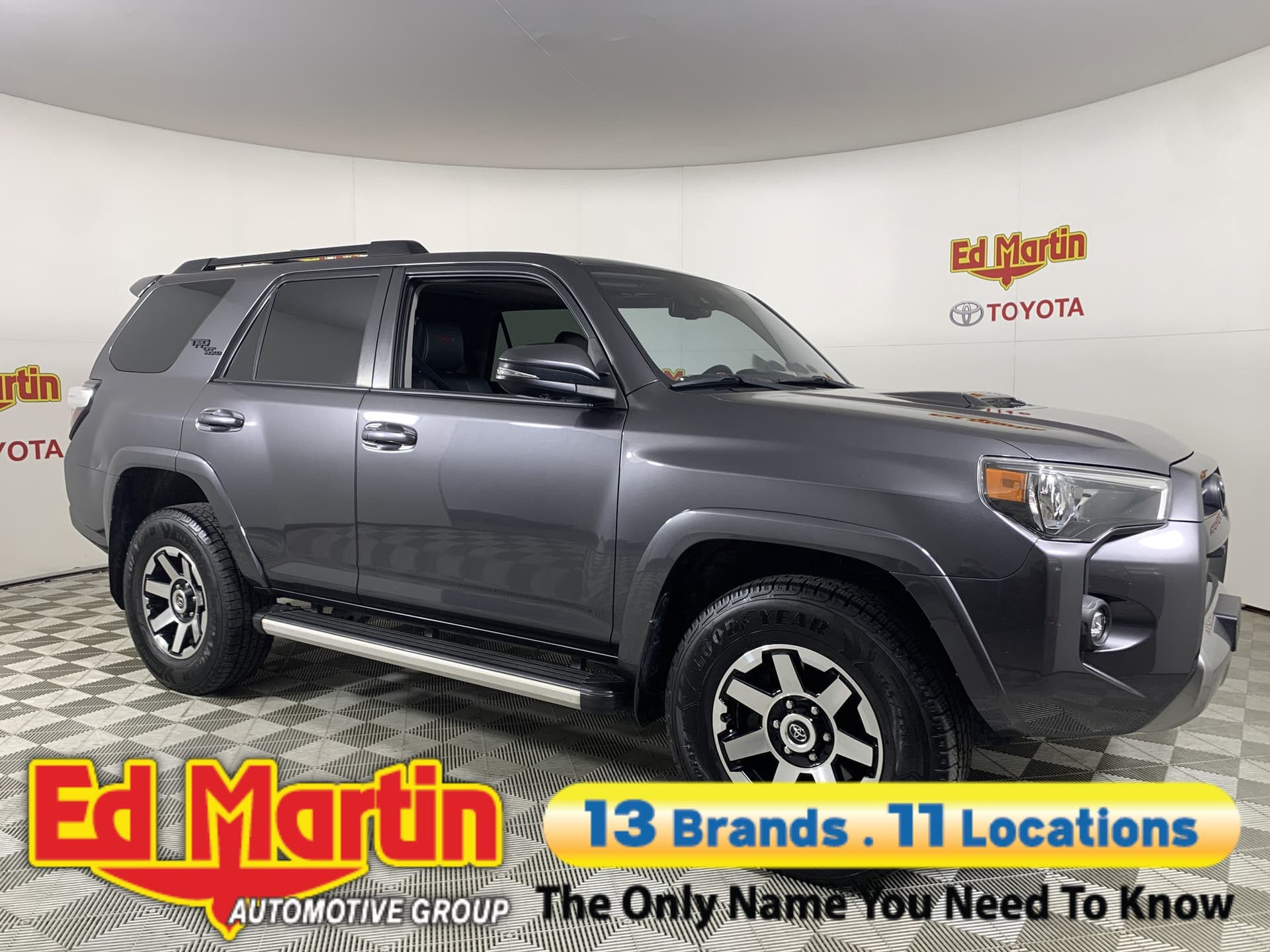 2023 Toyota 4Runner TRD Off Road Premium — photo 1 of 36