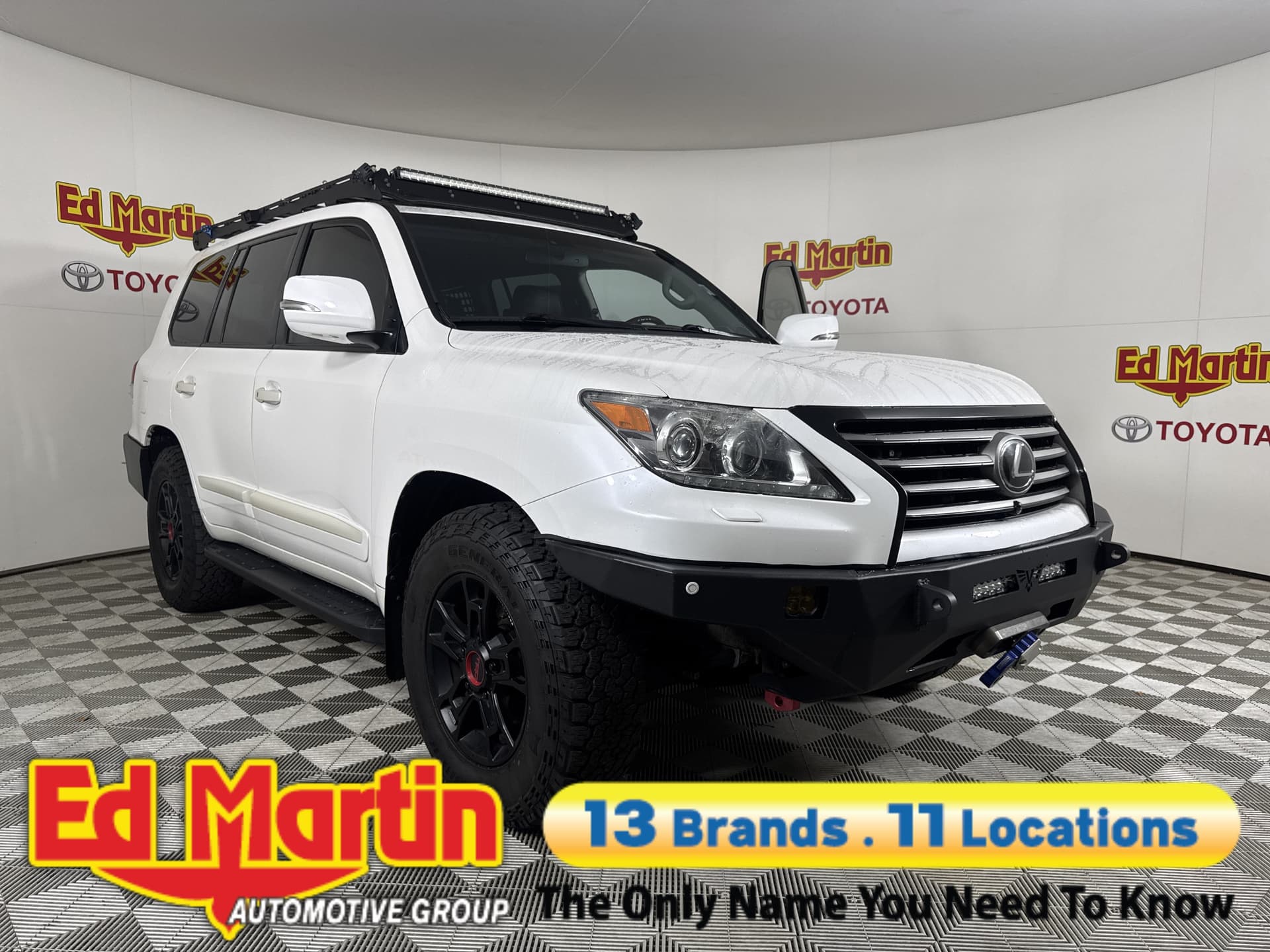 2015 Lexus LX 570 570 — photo 1 of 63