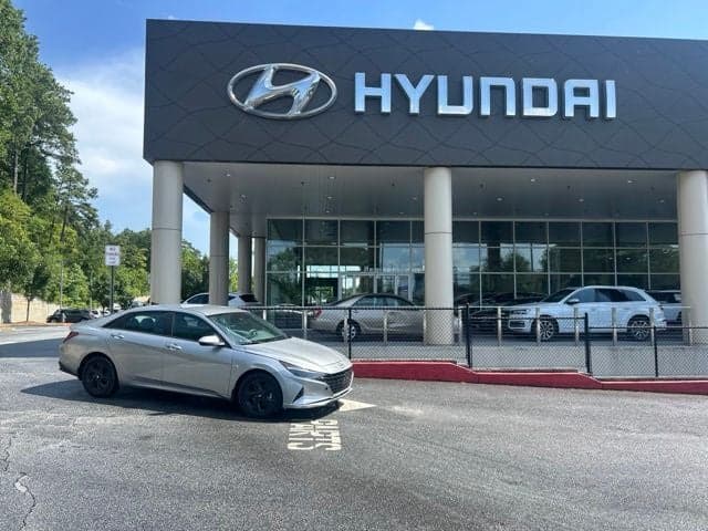 2023 Hyundai ELANTRA SEL — photo 1 of 24
