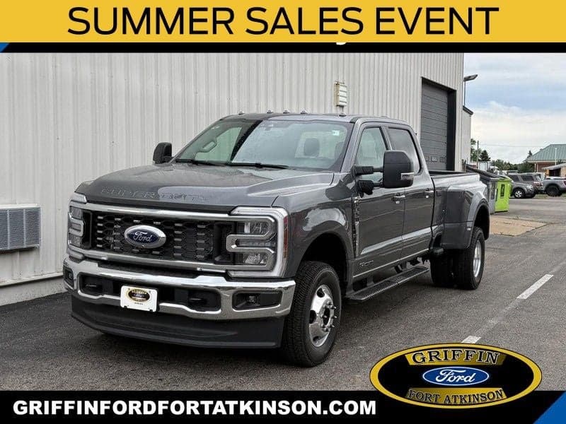 2026 Ford Super Duty F-350 DRW XLT — photo 1 of 17
