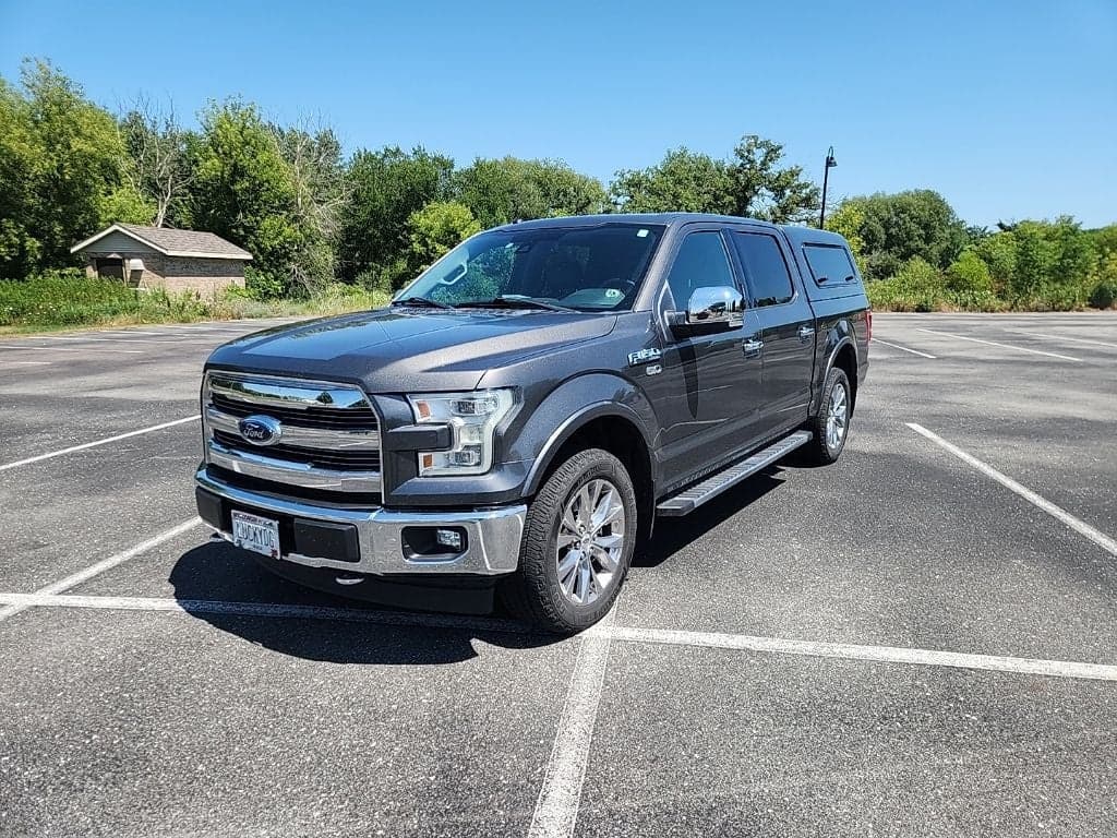 2017 Ford F-150 Lariat — photo 1 of 6