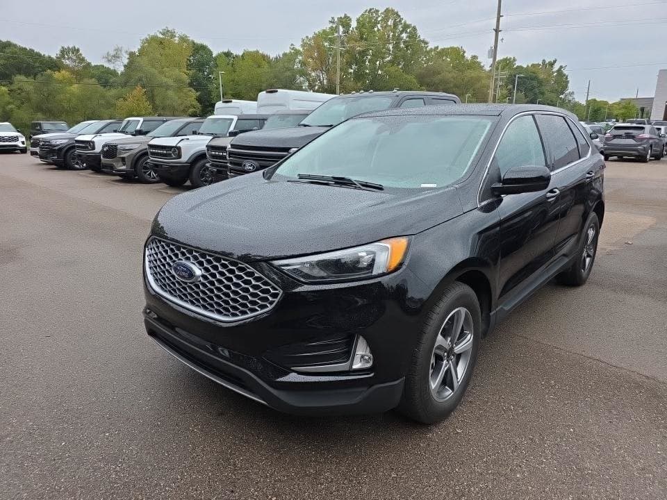 2024 Ford Edge SEL — photo 1 of 5