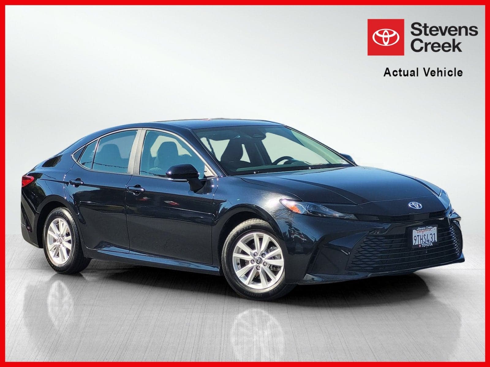 2025 Toyota Camry LE — photo 1 of 21