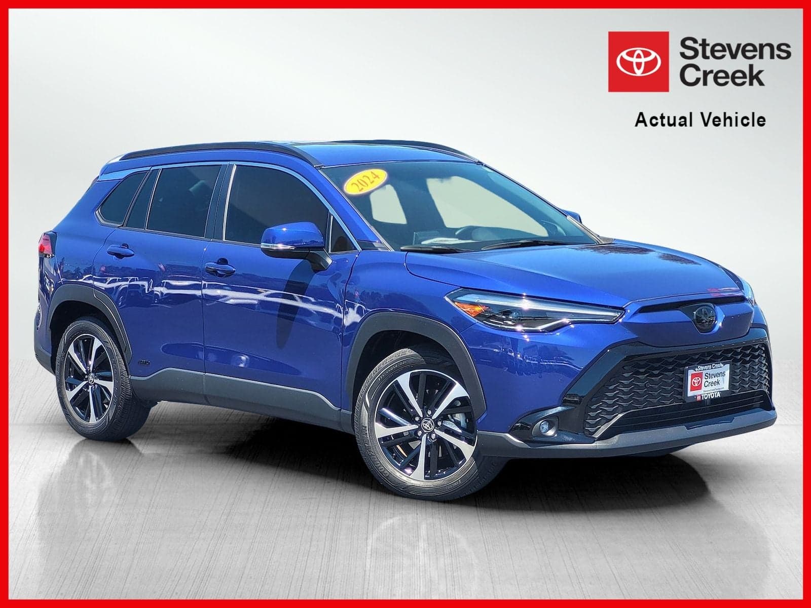 2024 Toyota Corolla Cross Hybrid XSE — photo 1 of 40