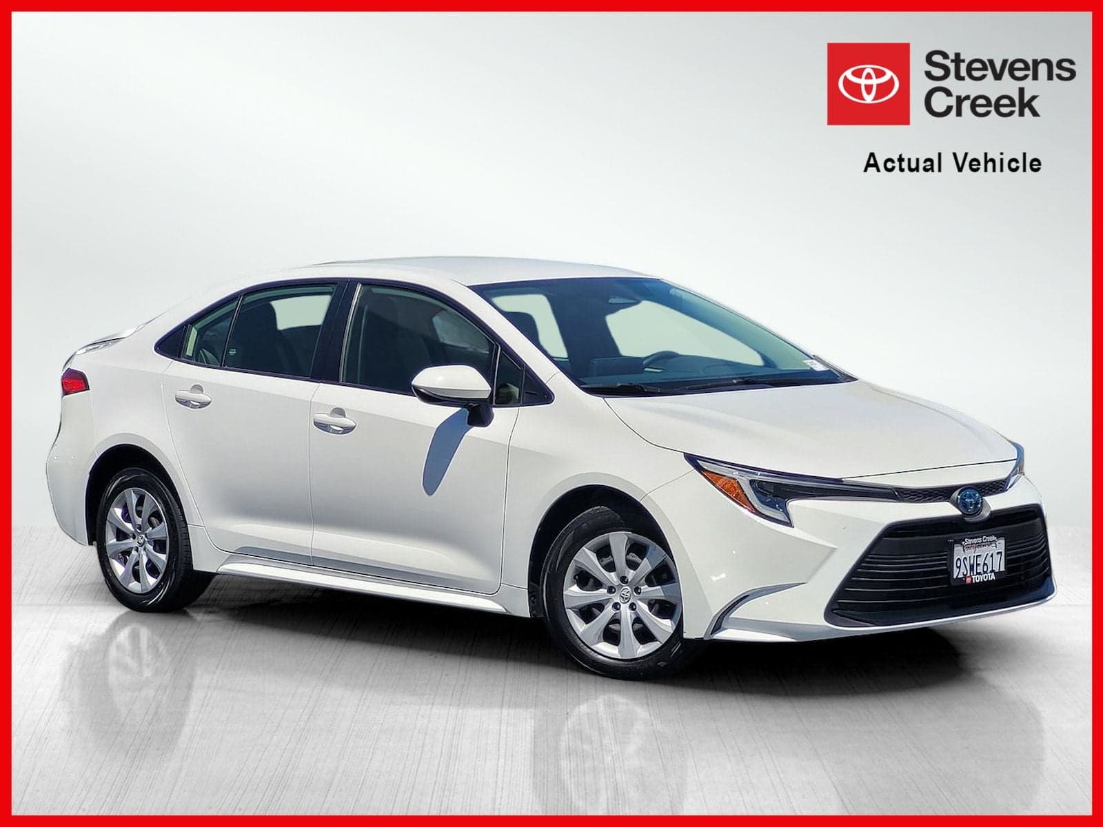 2024 Toyota Corolla Hybrid LE — photo 1 of 40