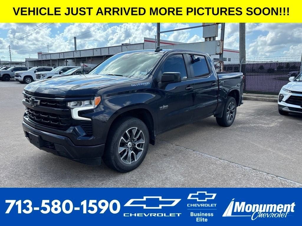2022 Chevrolet Silverado 1500 RST — photo 1 of 15