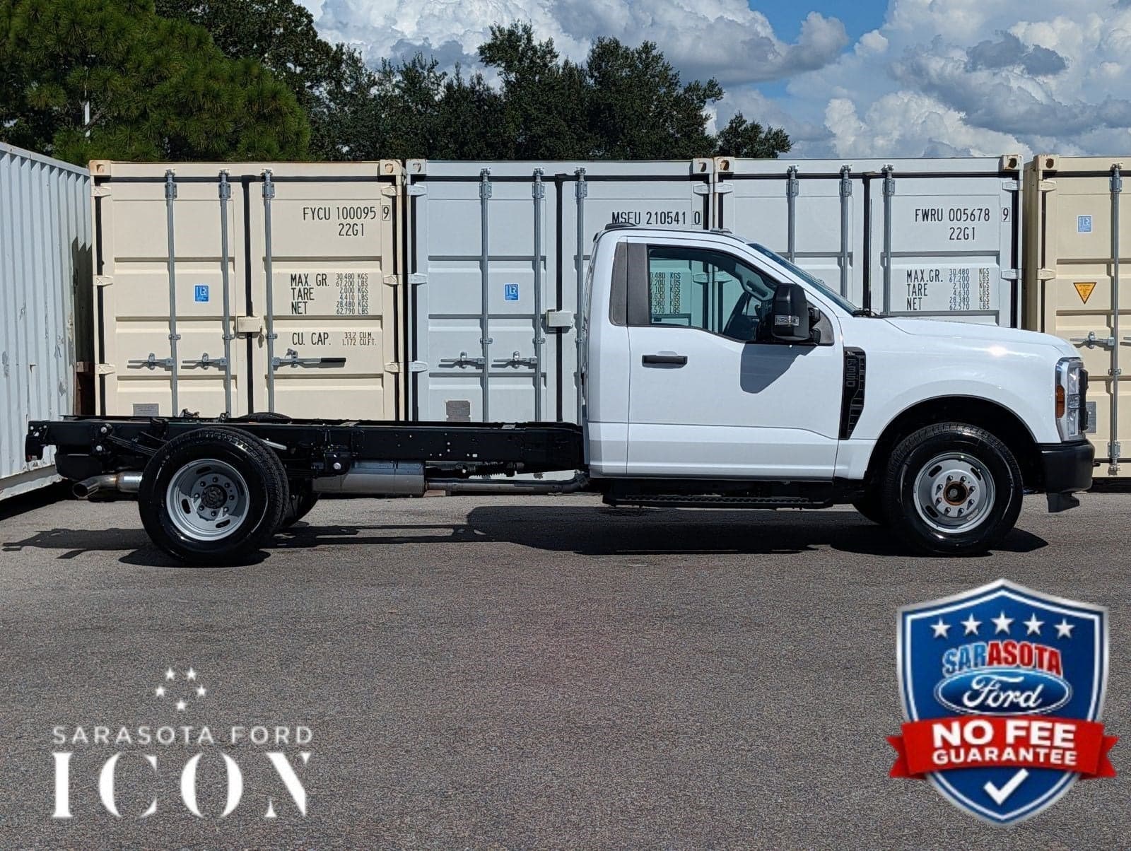 2027 Ford Super Duty F-350 DRW XL — photo 1 of 27