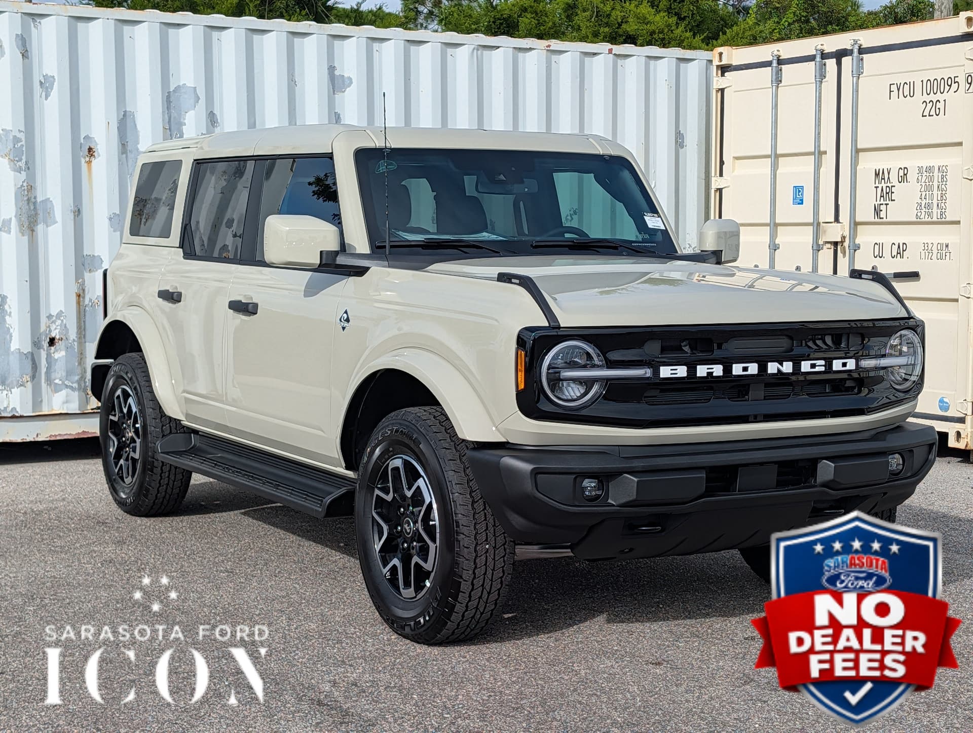 2026 Ford Bronco Outer Banks — photo 1 of 5