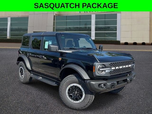 2026 Ford Bronco Badlands — photo 1 of 25