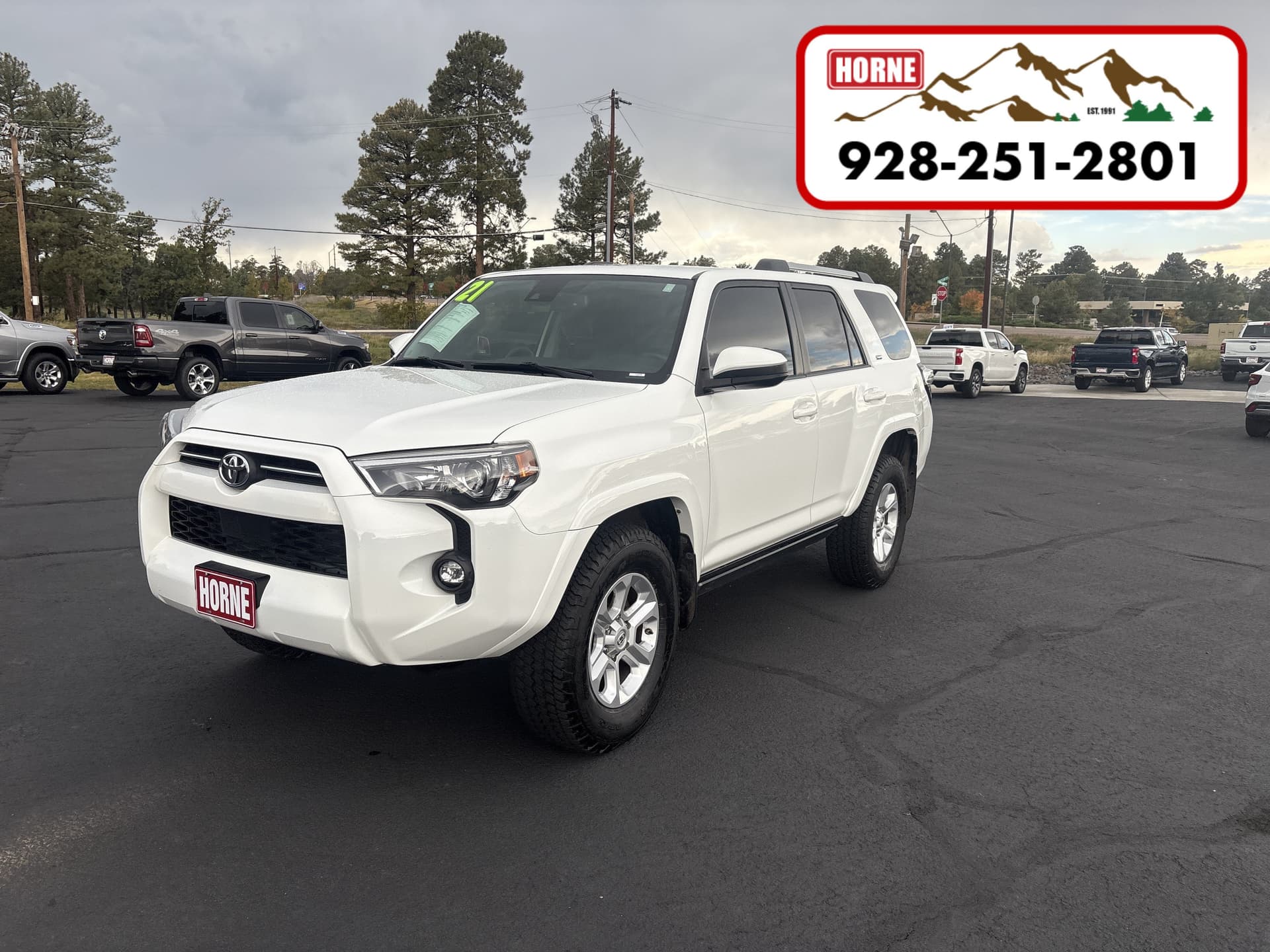 2021 Toyota 4Runner SR5 — photo 1 of 5