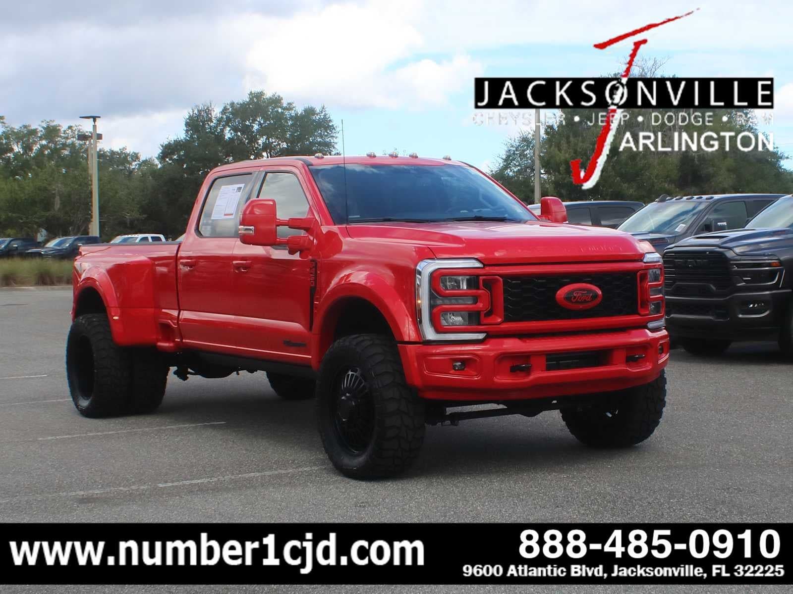 2026 Ford Super Duty F-450 DRW LARIAT — photo 1 of 35