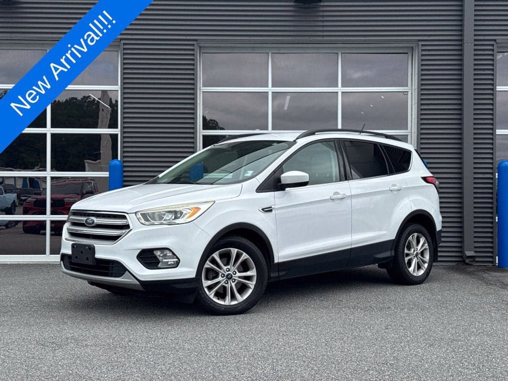 2018 Ford Escape SEL — photo 1 of 7
