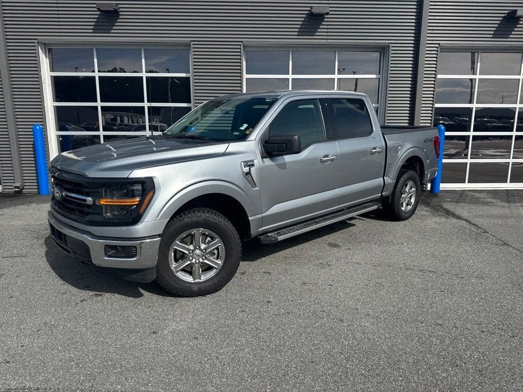 2025 Ford F-150 XLT — photo 1 of 5