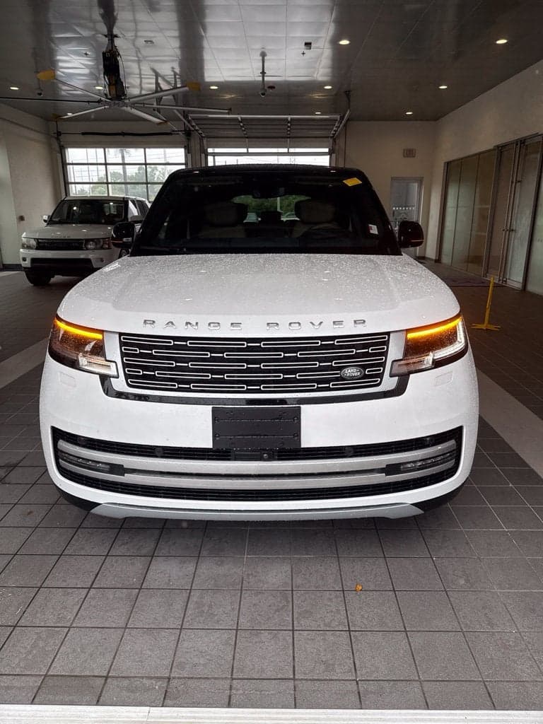 2024 Land Rover Range Rover Autobiography — photo 1 of 4