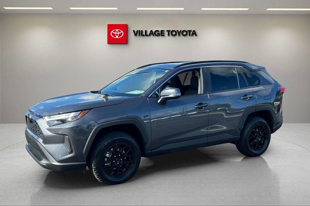 2023 Toyota RAV4 XLE — photo 1 of 27