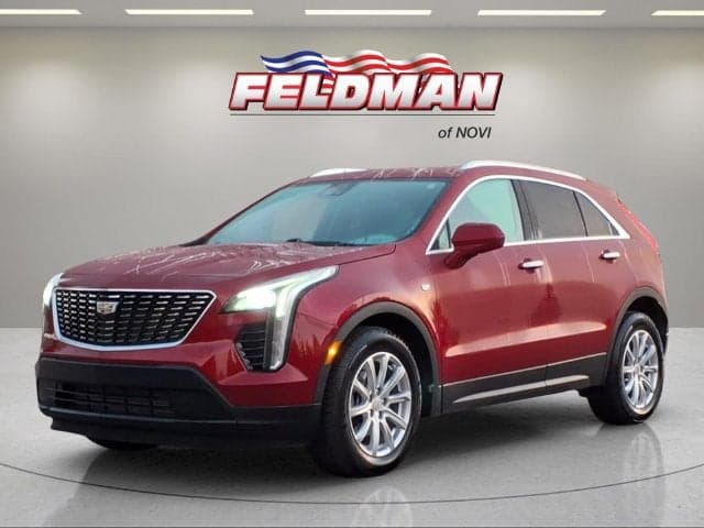 2022 Cadillac XT4 AWD Luxury — photo 1 of 5