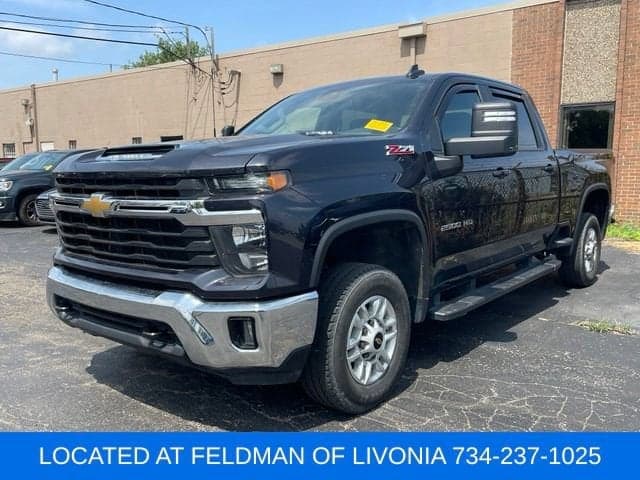 2024 Chevrolet Silverado 2500 HD LT — photo 1 of 10