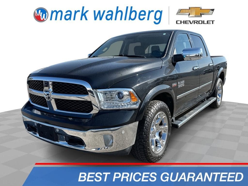 2017 RAM 1500 Laramie — photo 1 of 5