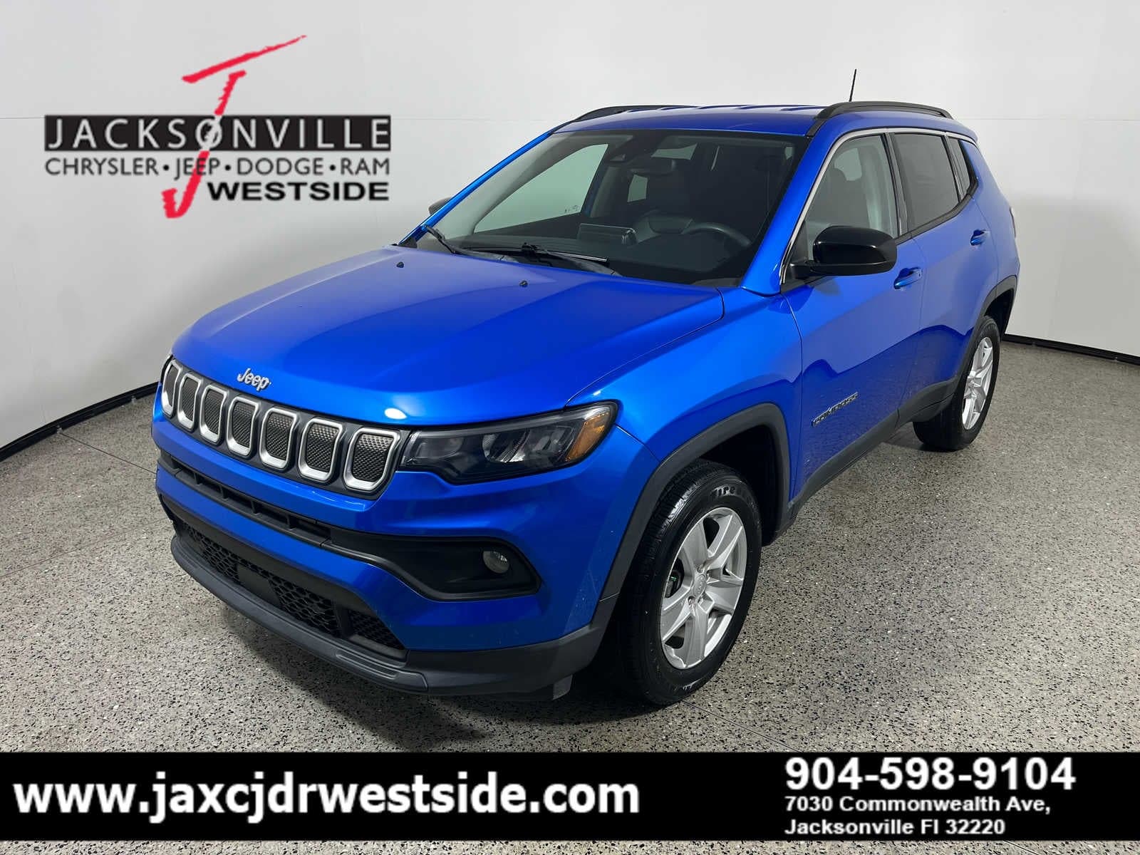 2022 Jeep Compass Latitude — photo 1 of 27