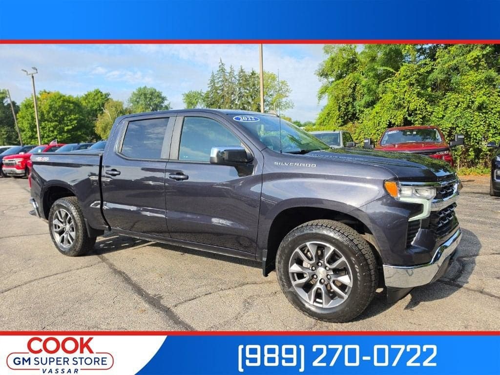 2022 Chevrolet Silverado 1500 LT — photo 1 of 7